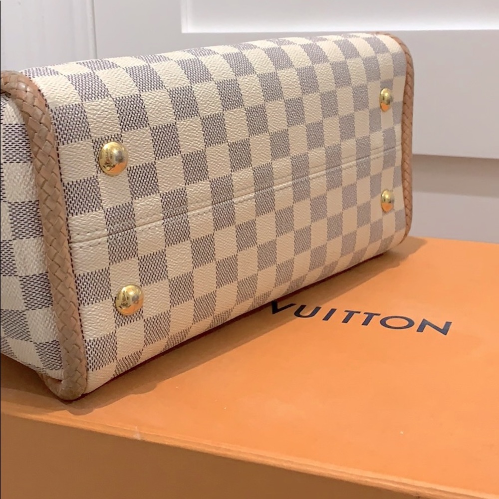 Authentic LV - Picture 4 of 6